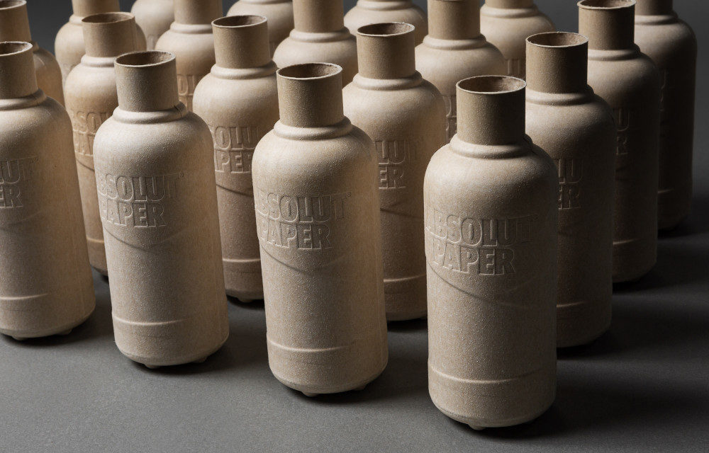 THE COCA-COLA PAPER BOTTLE